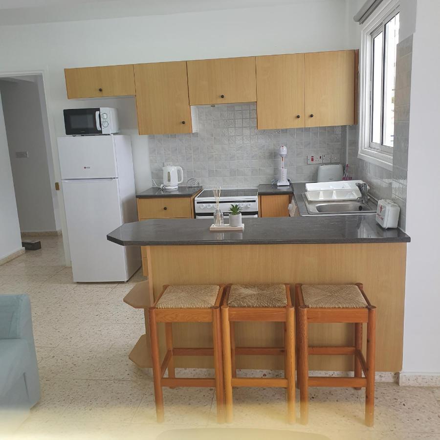 G&E Harbour Apartments Лачи Екстериор снимка