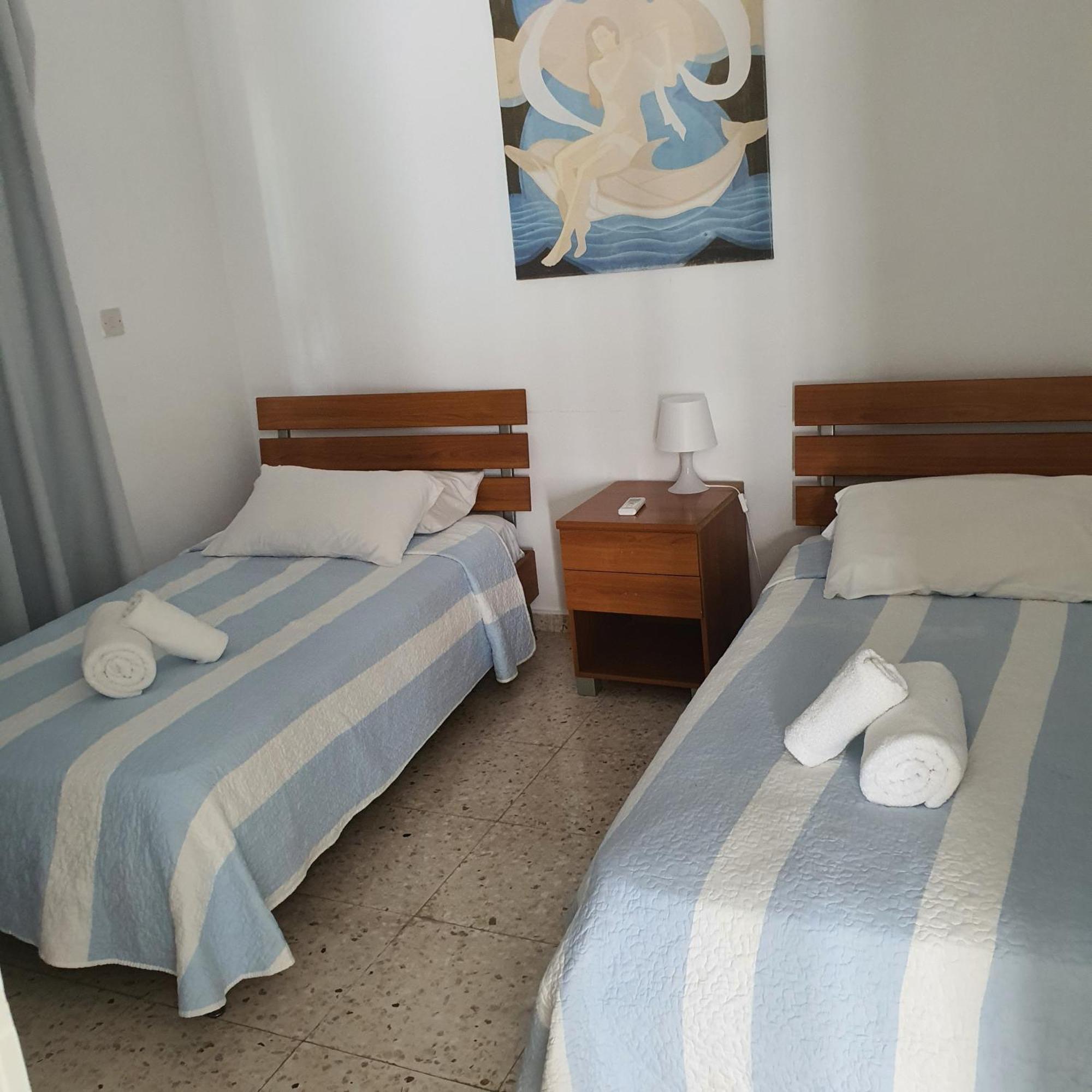 G&E Harbour Apartments Лачи Екстериор снимка