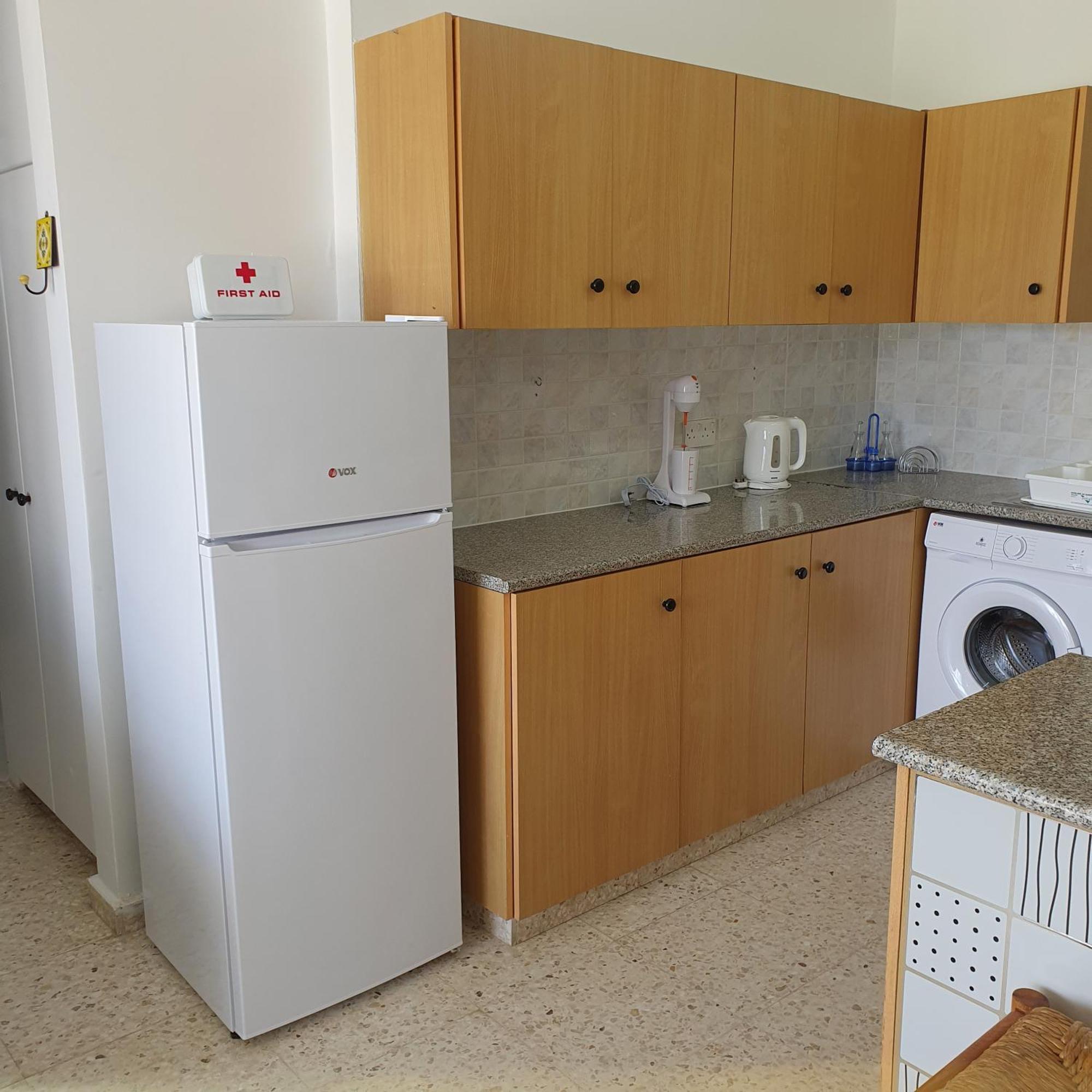 G&E Harbour Apartments Лачи Екстериор снимка