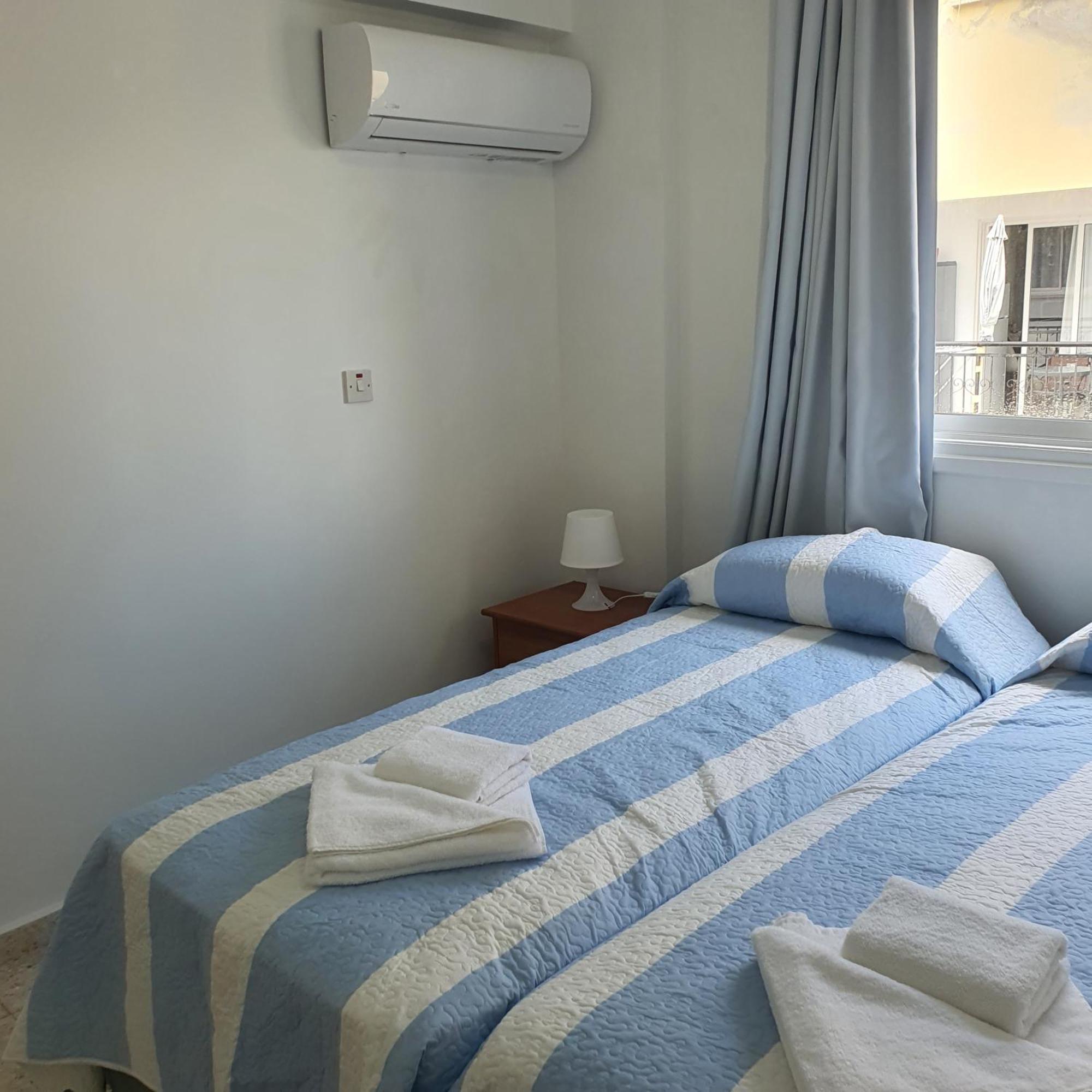 G&E Harbour Apartments Лачи Екстериор снимка